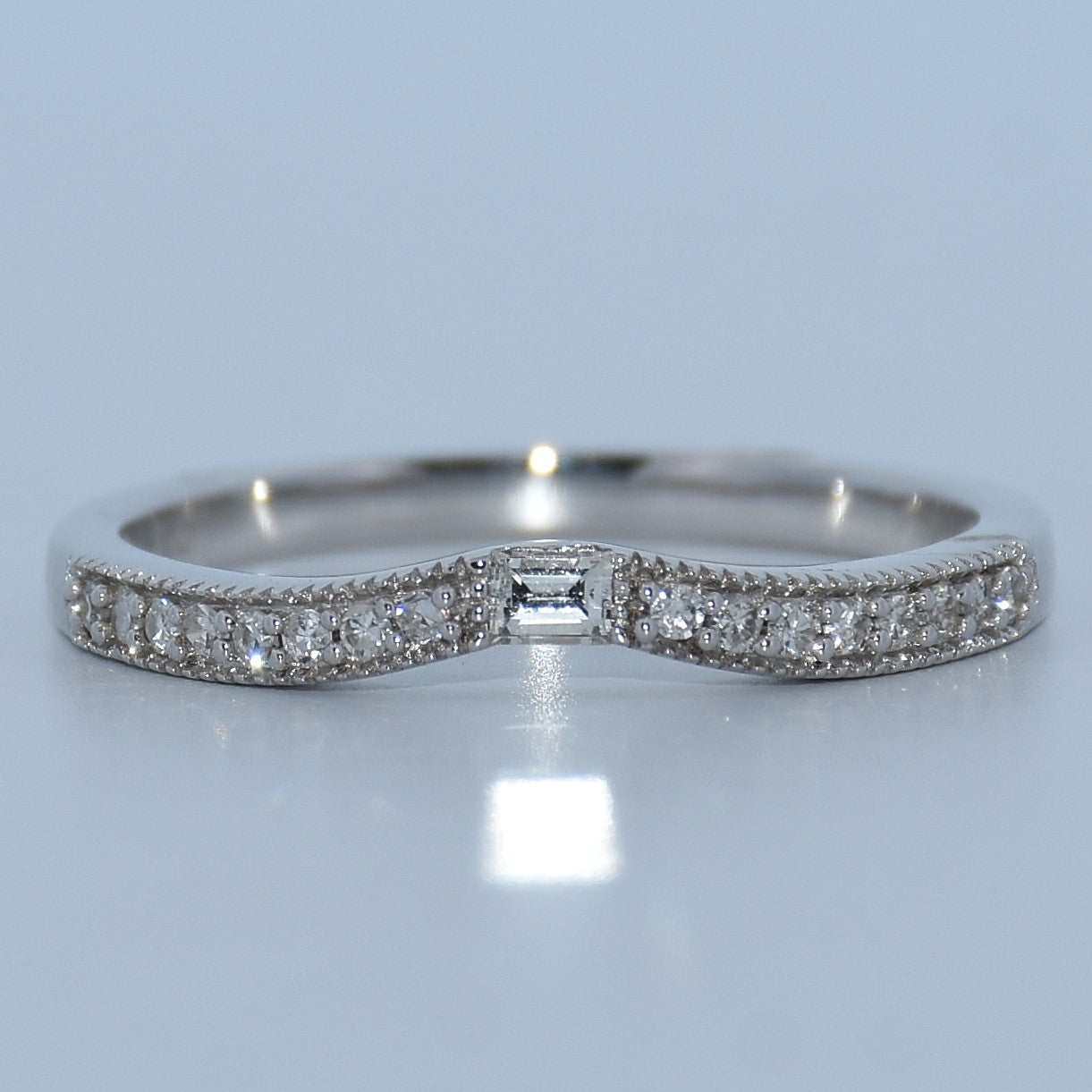 14K Gold | 0.13cttw WG Shadow Band with Bgt Center Natural Diamond Ring
