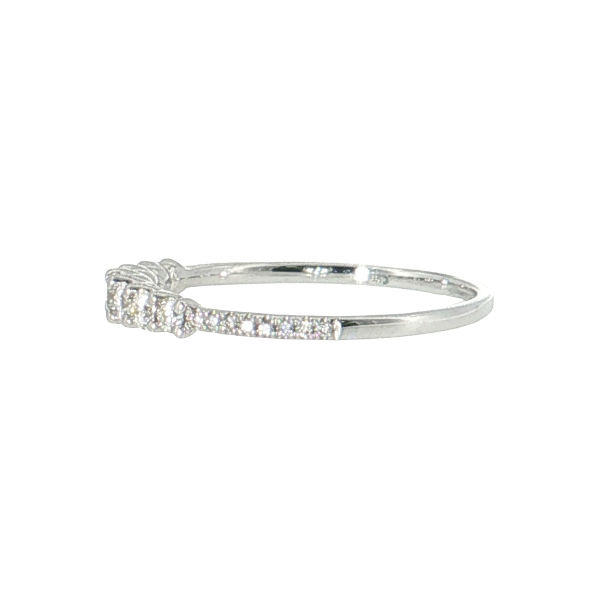 14K Gold Graduated Diamond Band | 0.37 cttw Natural Diamonds