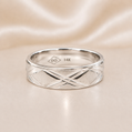 14K Gold | Modern Crisscross White Gold Band