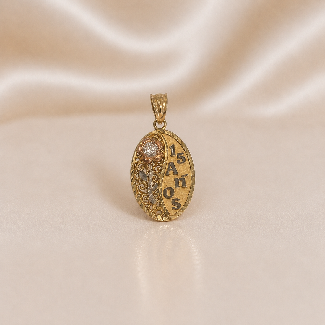 14K Gold | Tricolor 15 Años Quinceañera Pendant with Flower