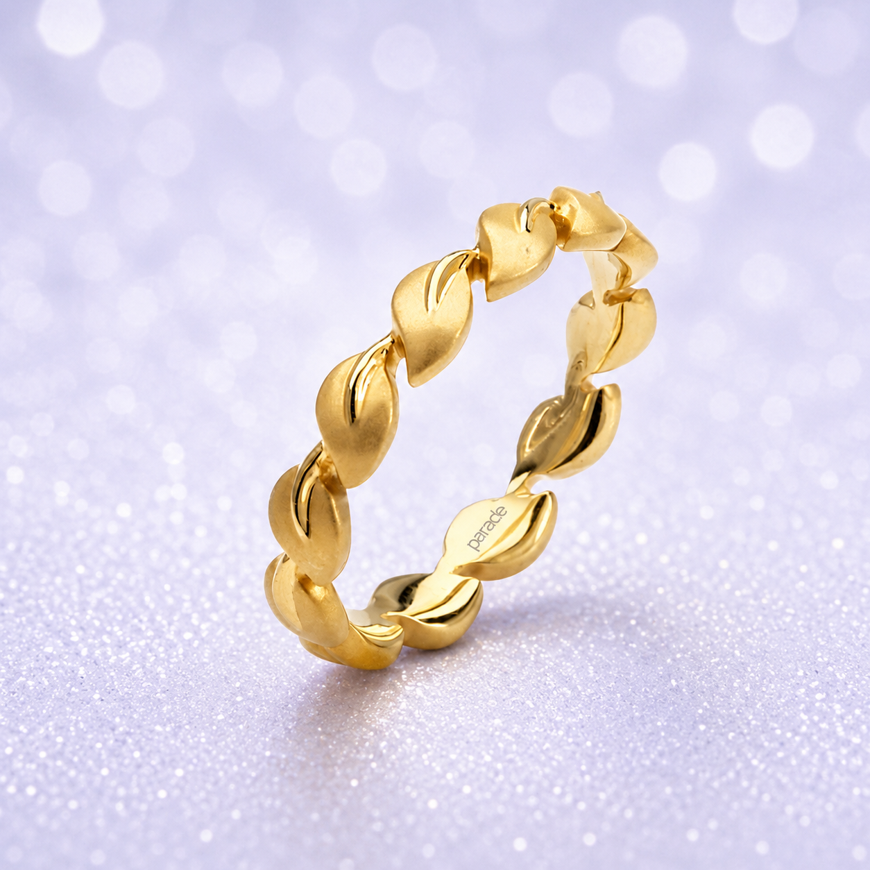 Featured in The Vow: Polished Heart Link Ring in Yellow Gold