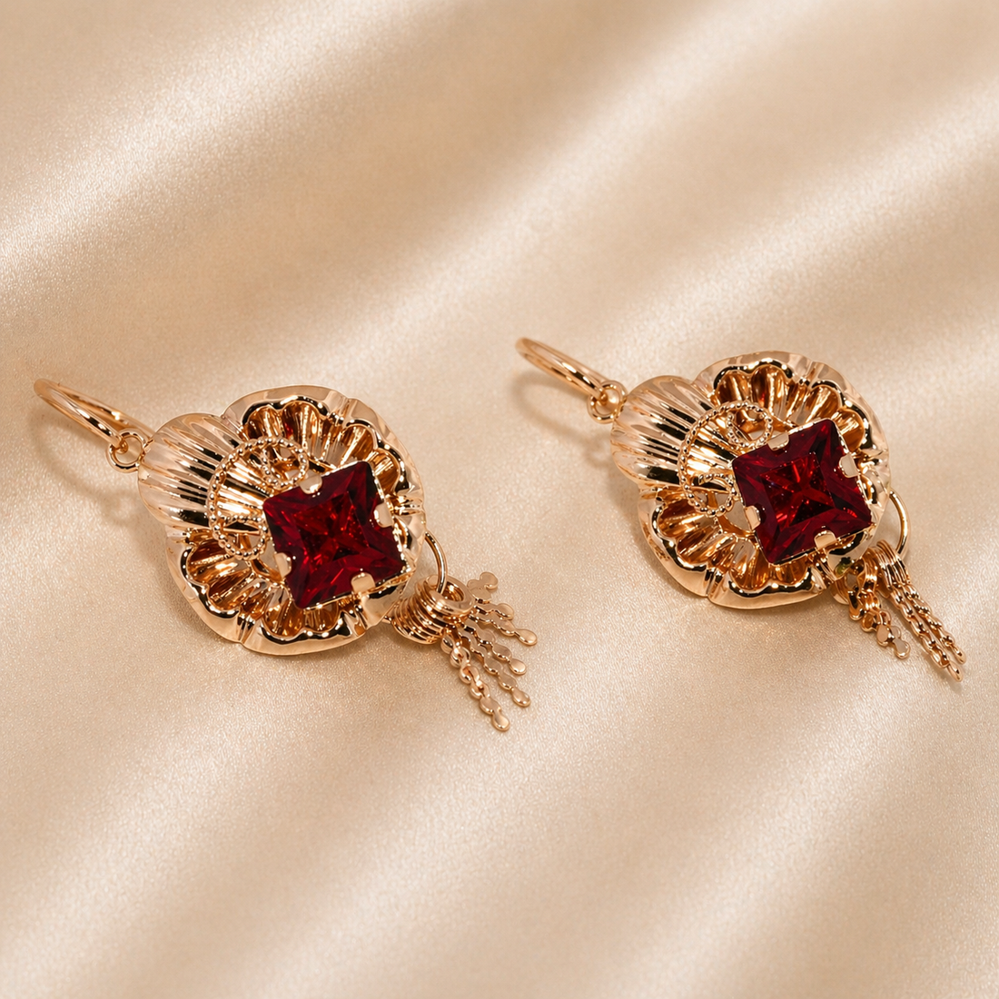19.2K Portuguese Gold | Antique Stone Earrings red