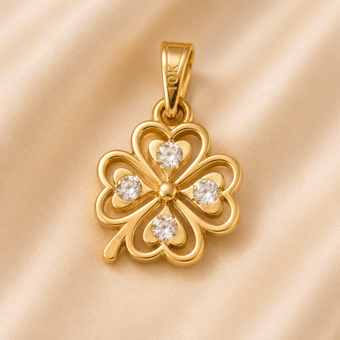 19.2K Portuguese Gold | CZ 4 Leaf Clover Charm Pendant