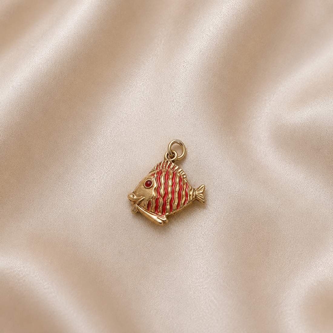 19.2K Portuguese Gold | Colorful Fish Charm Red