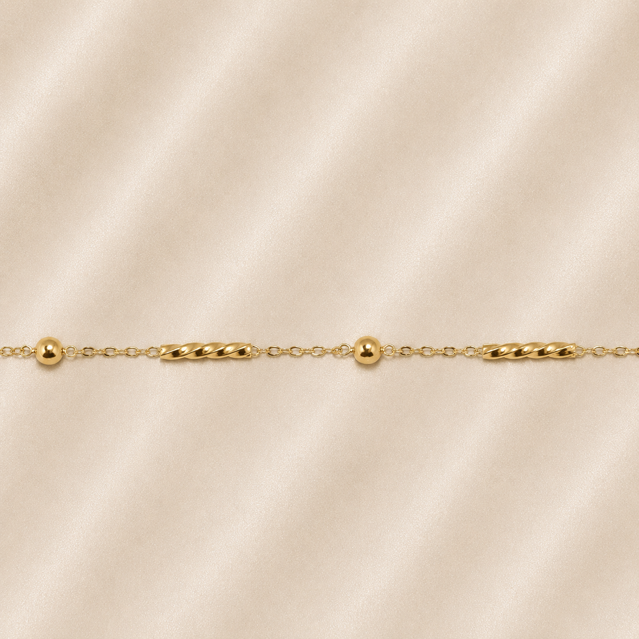 19.2K Portuguese Gold | Dainty Swirl & Ball Bracelet