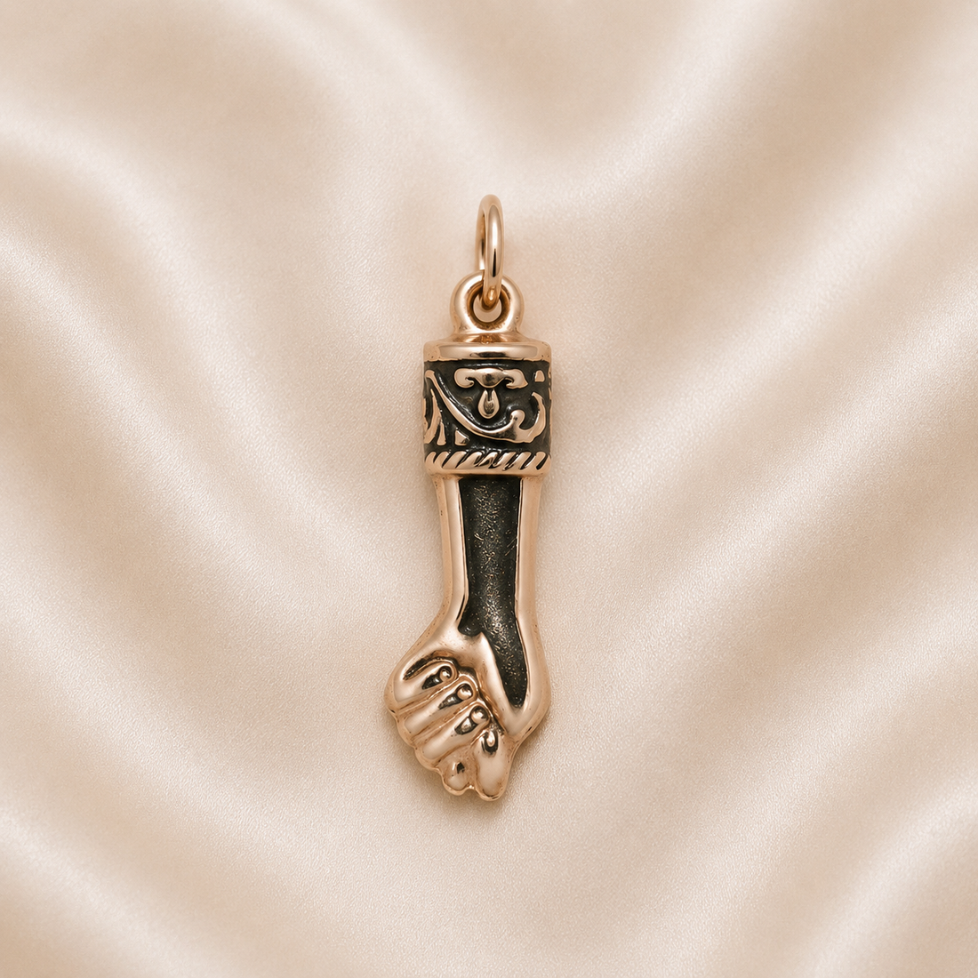 19.2K Portuguese Gold | Design Lucky Fist Charm