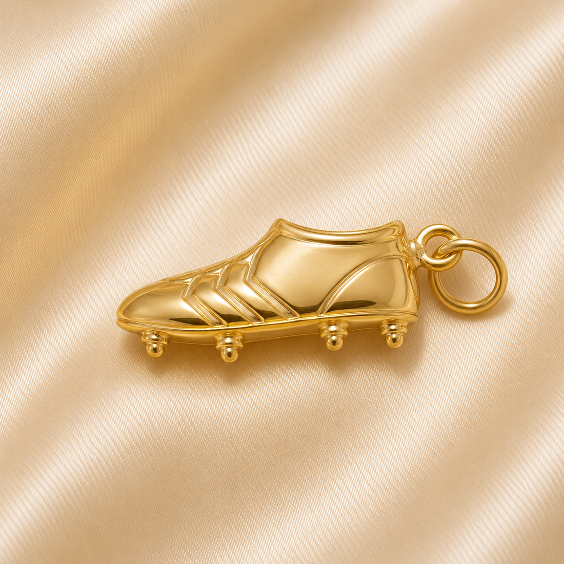 19.2K Portuguese Gold | Detailed Soccer Cleat Pendant