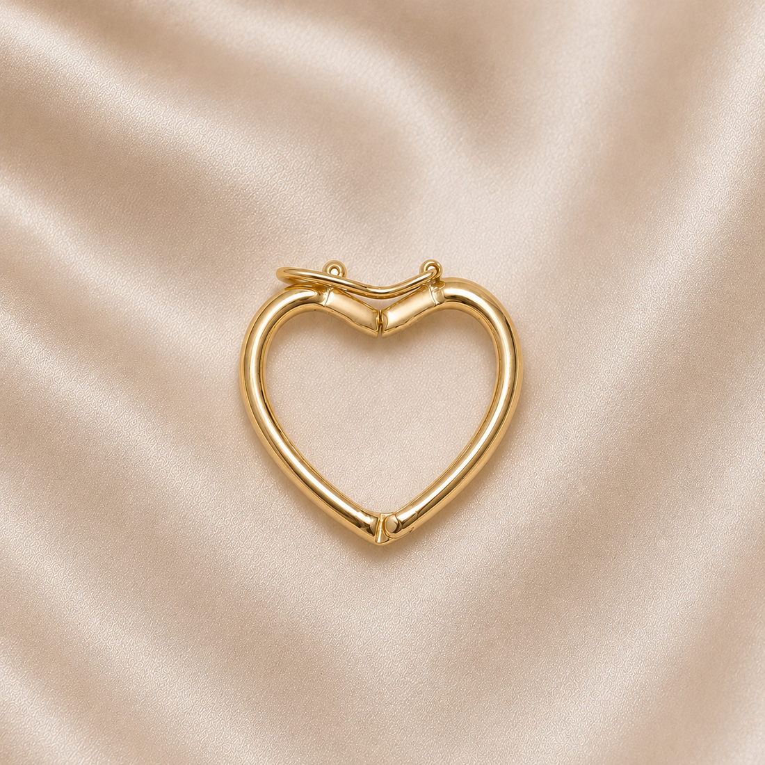 19.2K Portuguese Gold | Heart Charm Holder Pendant