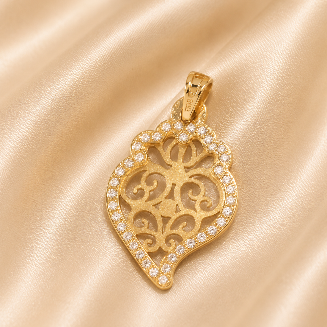 19.2K Portuguese Gold | Heart Of Vienna CZ Lightweight Cutout Pendant