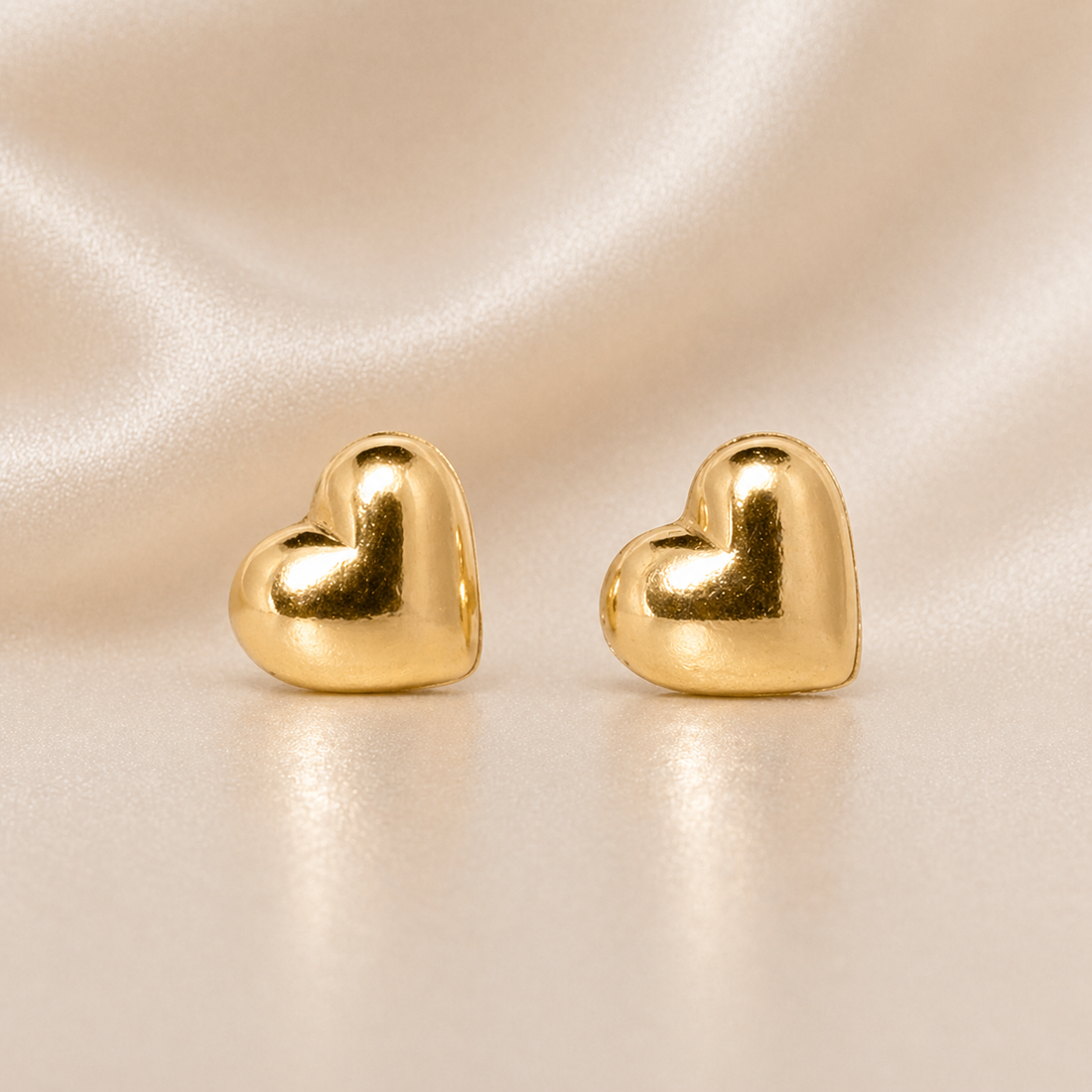 19.2K Portuguese Gold | Heart Stud Earring
