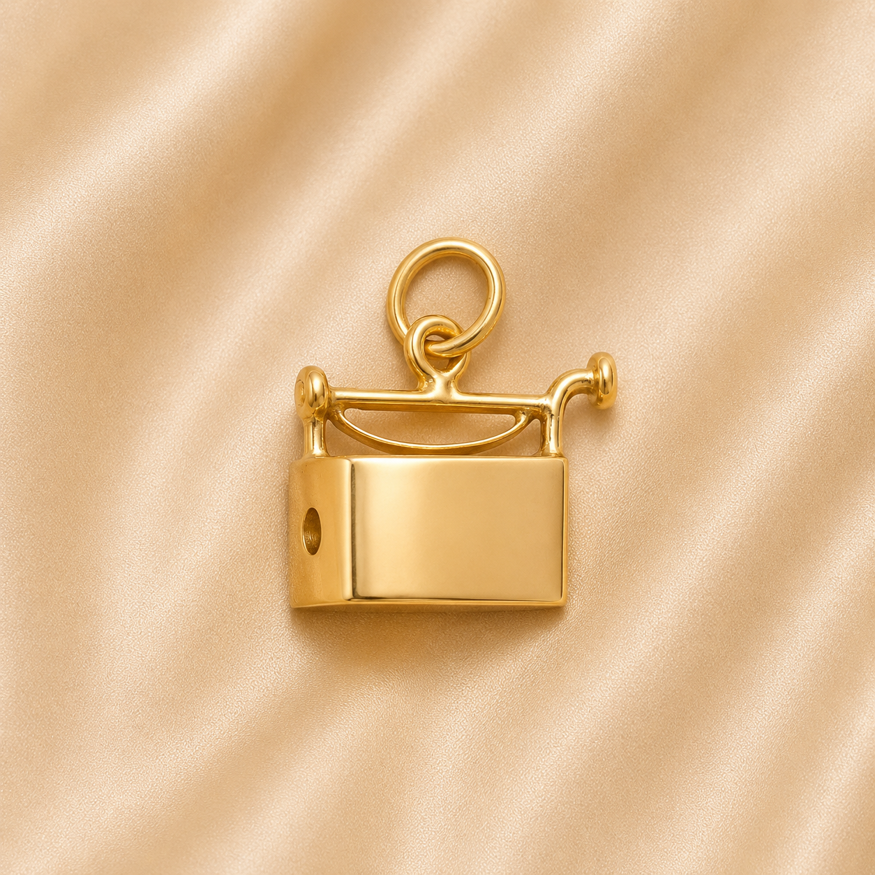 19.2K Portuguese Gold | Iron Charm