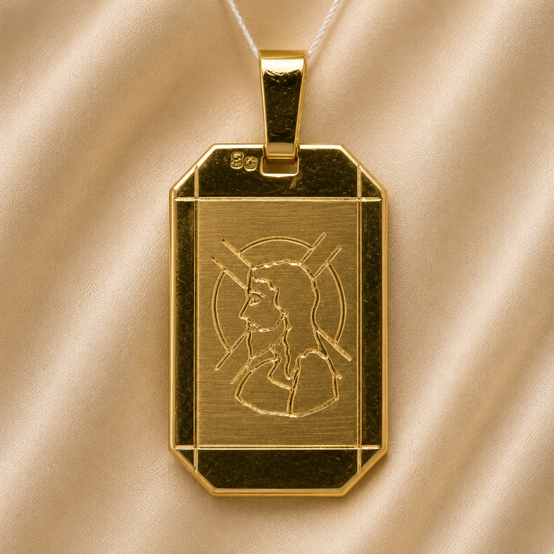 19.2K Portuguese Gold | Jesus Engraving Pendant