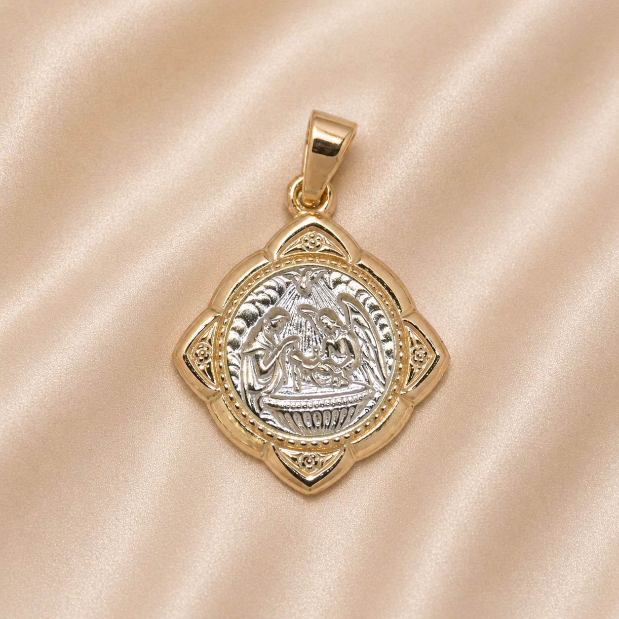 19.2K Portuguese Gold | Nativity Charm