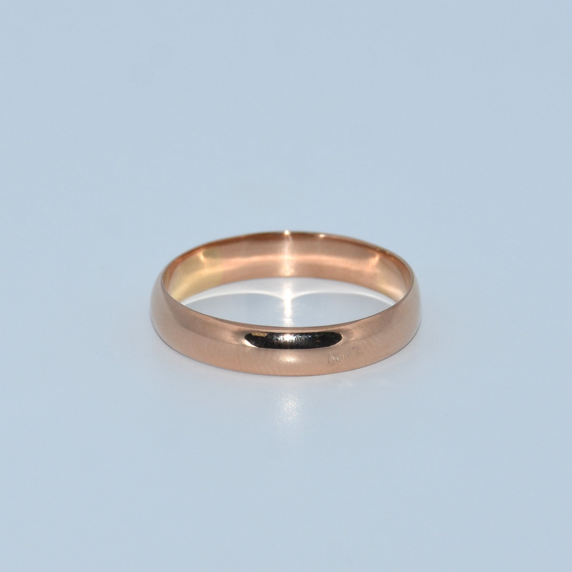19.2K Portuguese Gold | Polished Raised Dome Wedding Band