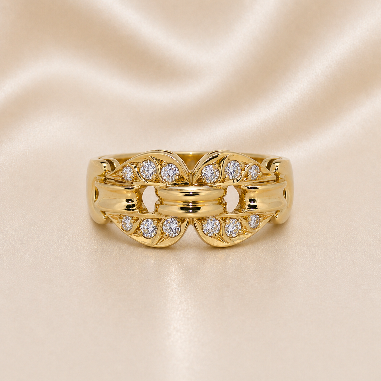19.2K Portuguese Gold | Round Buckle Ring With Natural Diamonds