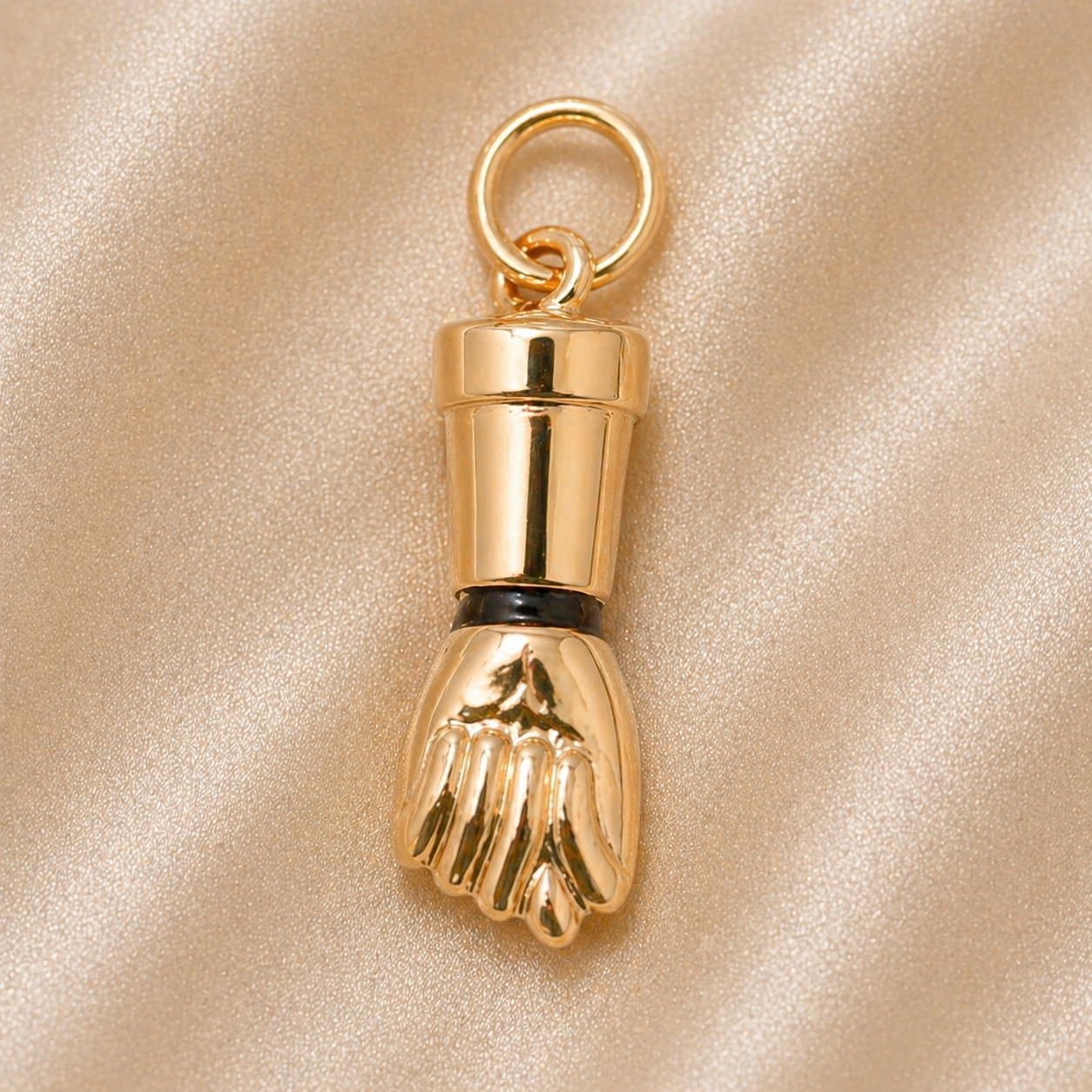 19.2K Portuguese Gold | Solid Lucky Fist Charm