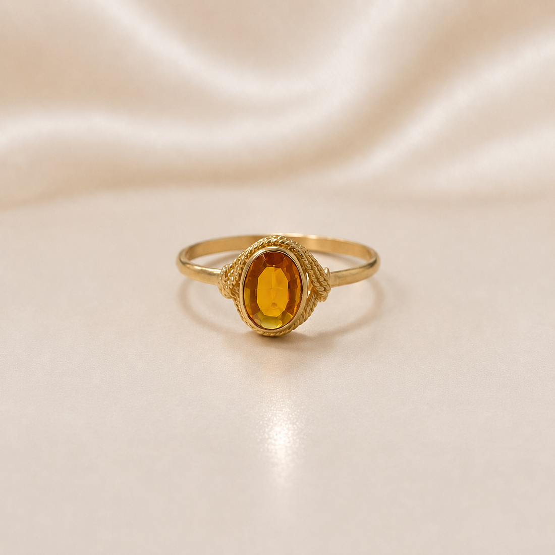19.2K Portuguese Gold | Vintage-Inspired Oval Citrine Ring in Gold
