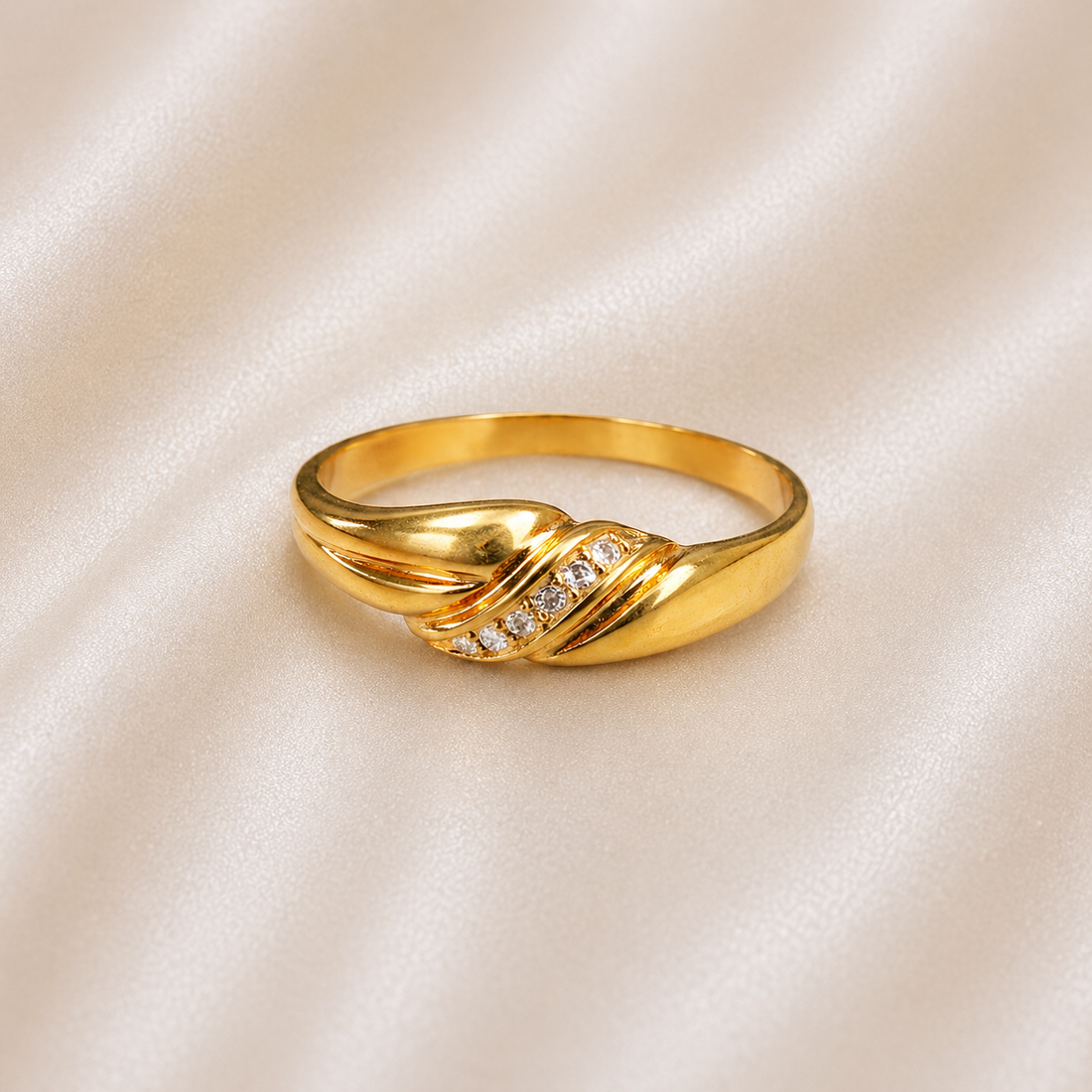 19.2K Portuguese Gold | Vintage CZ Twisted Dome
