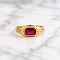 19.2K Portuguese Gold Vintage Red Stone Signet Ring