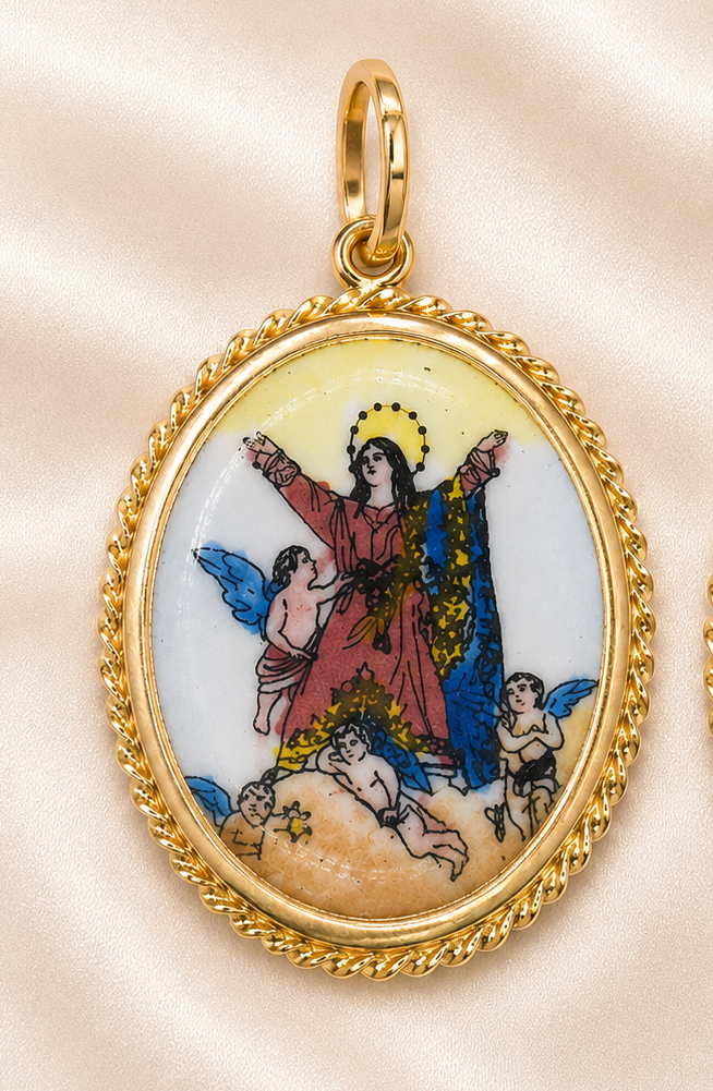 19.2K Portuguese Gold | Vintage Our Lady of the Assumption Pendant