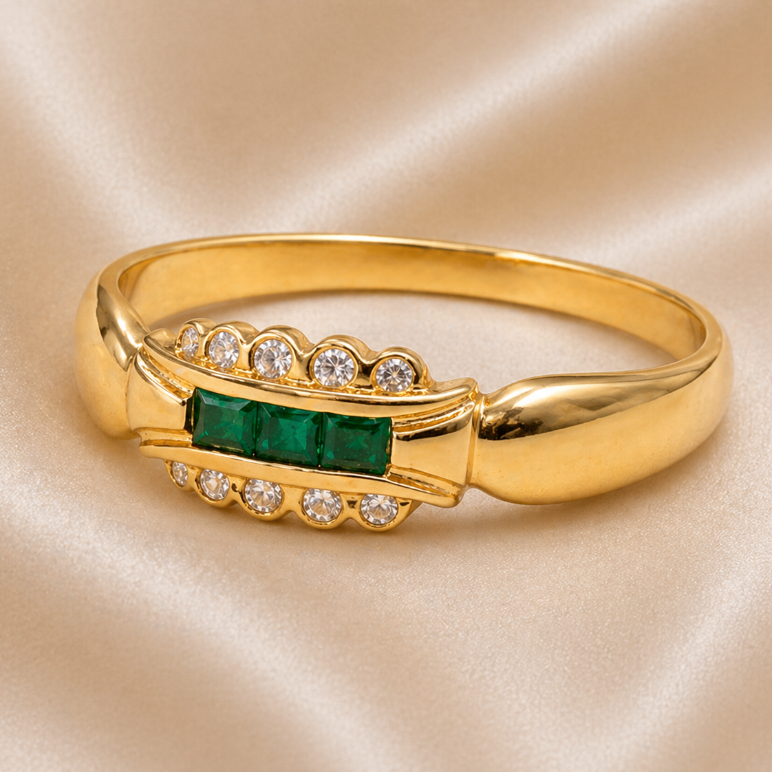 19.2K Portuguese Gold | Vintage Three Stone Emerald Ring Rings with Diamonds Chunky Green Ring