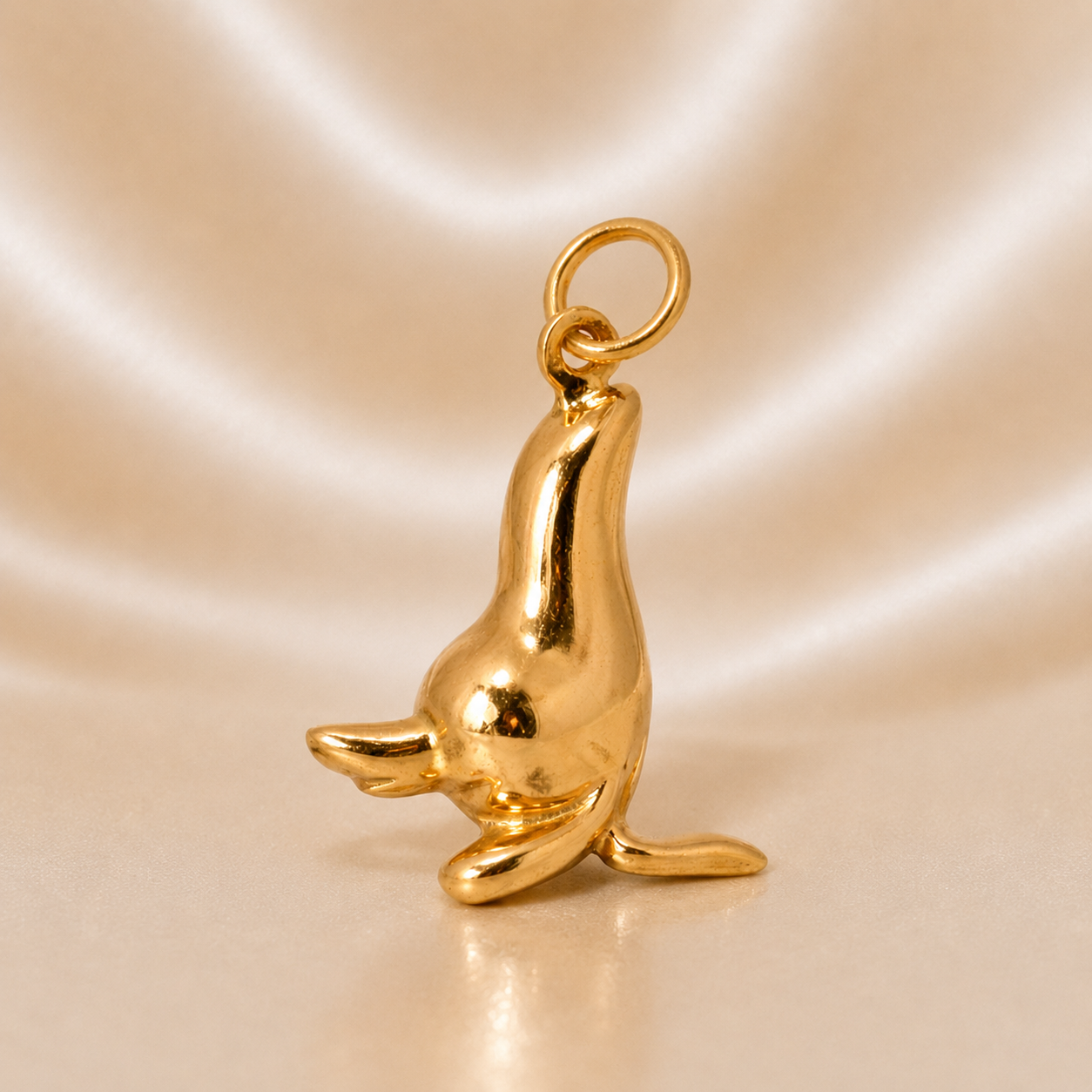 19.2K Portuguese Gold | Seal Charm