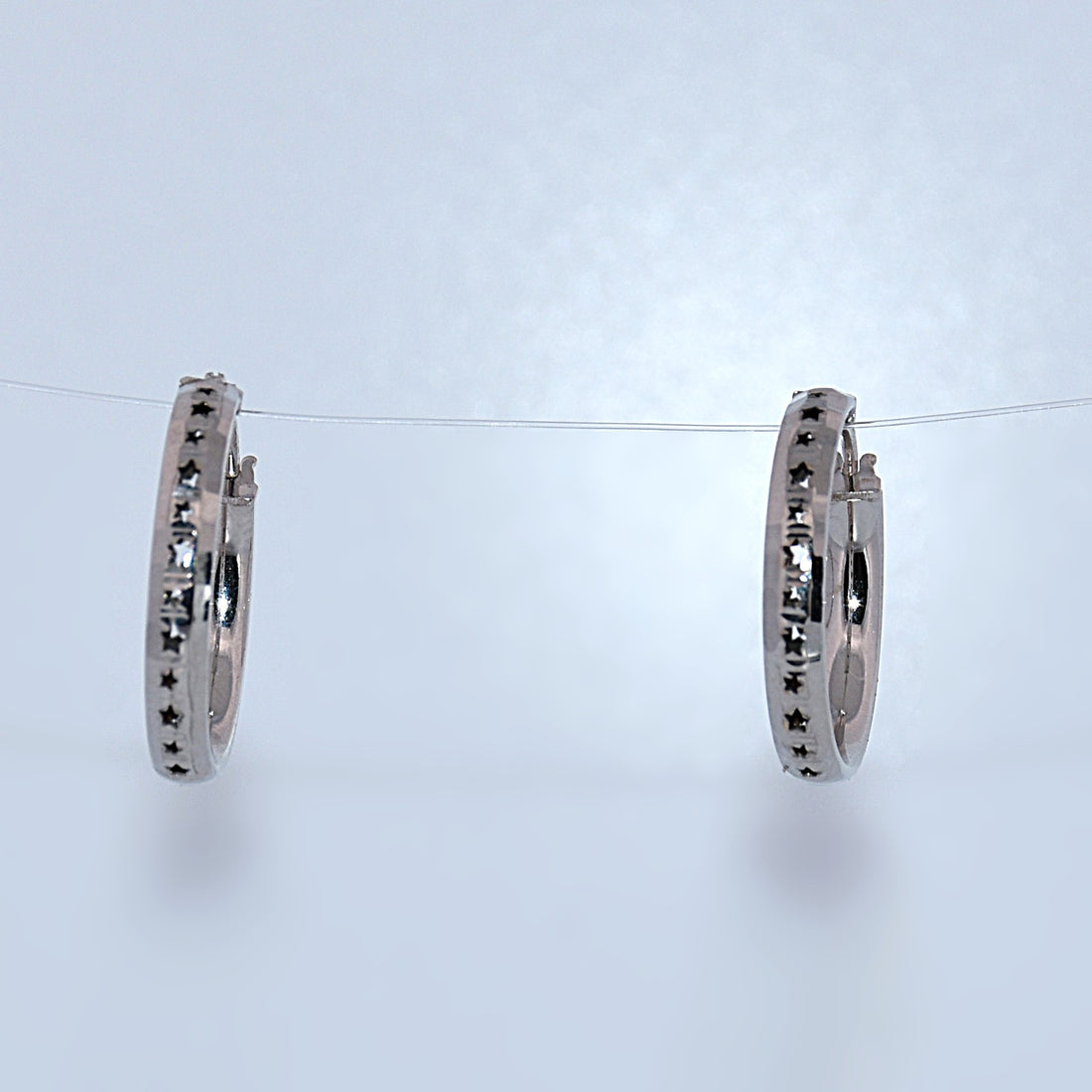 14K Gold | WG Star Cut-Out Hoop Earrings