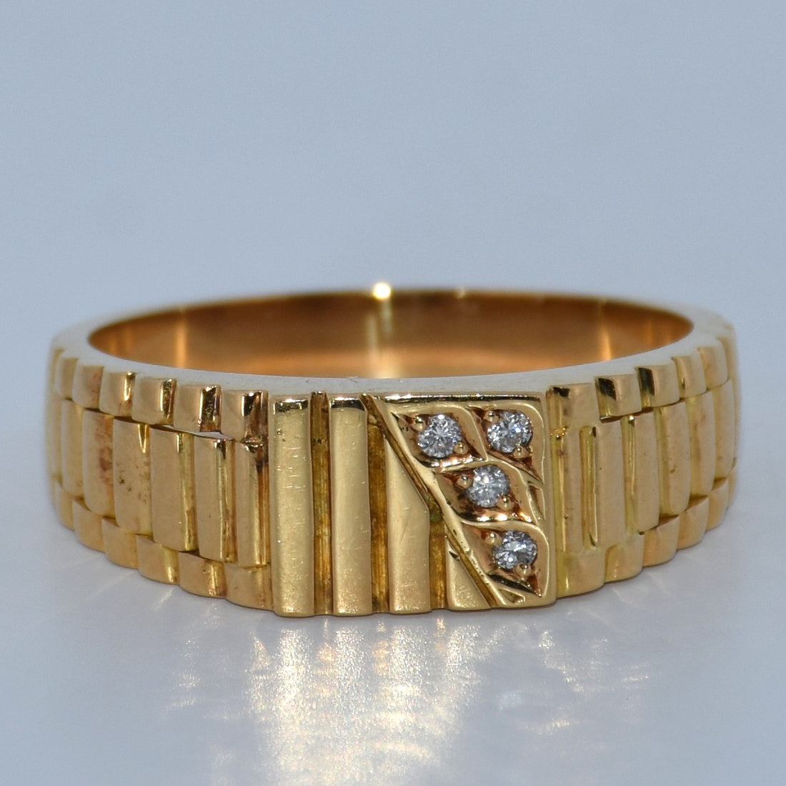 19.2K Portuguese Gold | Men’s Gold CZ Accent Ring Ridge Design