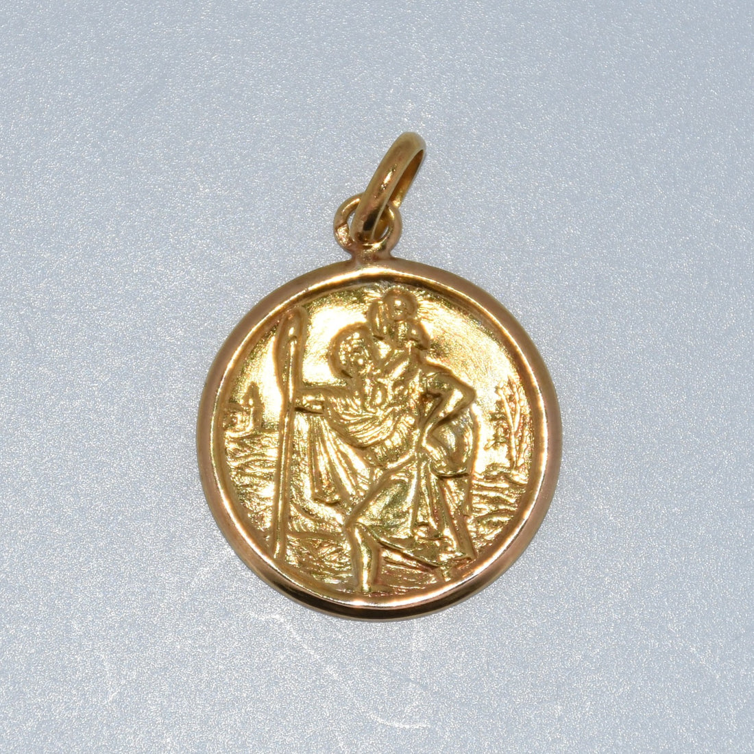 19.2K Portuguese Gold | Round Bezel St. Christopher Pendant