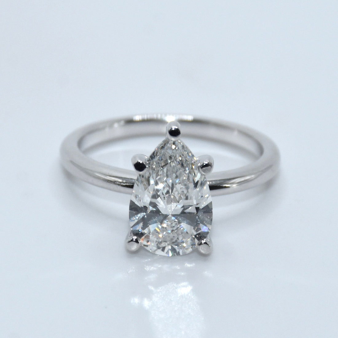 14K Gold | 2.5 ct Lab Grown Pear Shaped Diamond Solitaire Ring