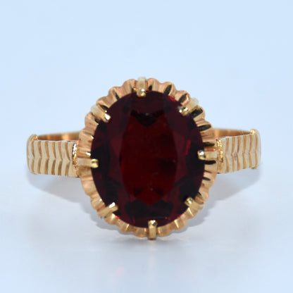 19.2K Portuguese Gold | Vintage Garnet Statement Ring