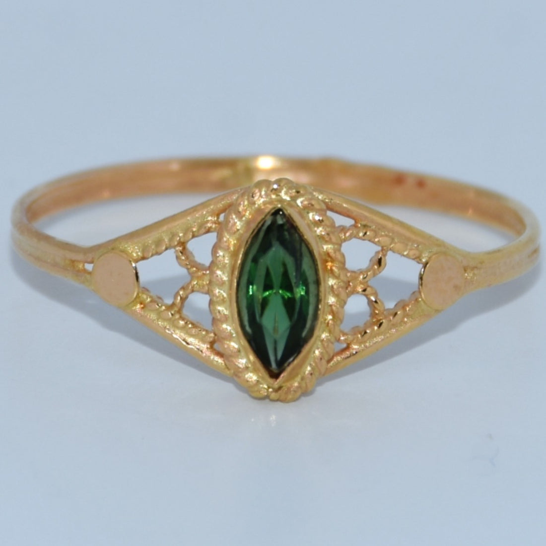 19.2K Portuguese Gold | Emerald Cut out Ring