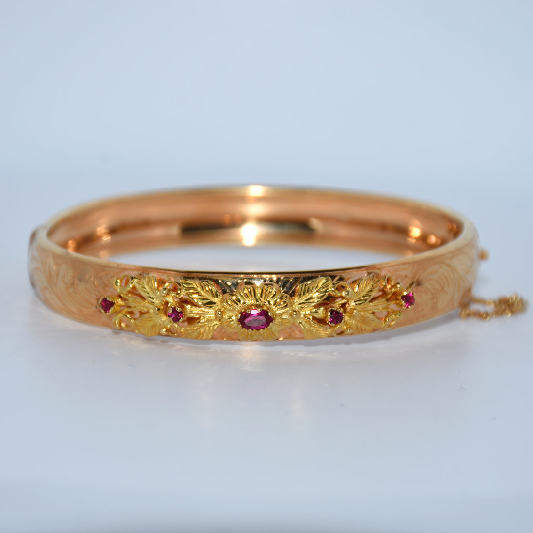 19.2K Portuguese Gold | Bangel w/ Floral Design 10mm