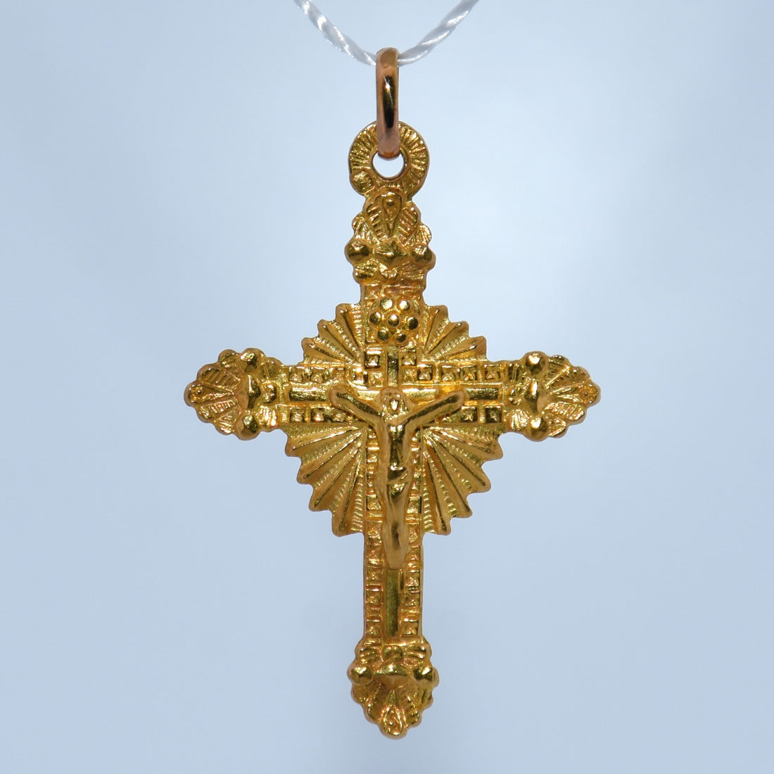 19.2K Portuguese Gold | Small Flat Filigree Cross with Jesus