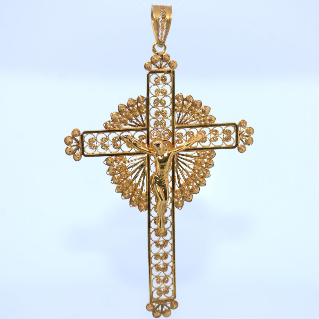 19.2K Portuguese Gold | Large Detailed Cross