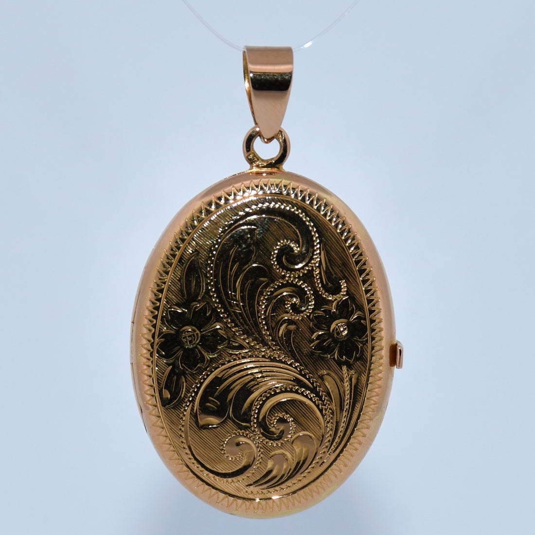 19.2K Portuguese Gold | Oval Locket