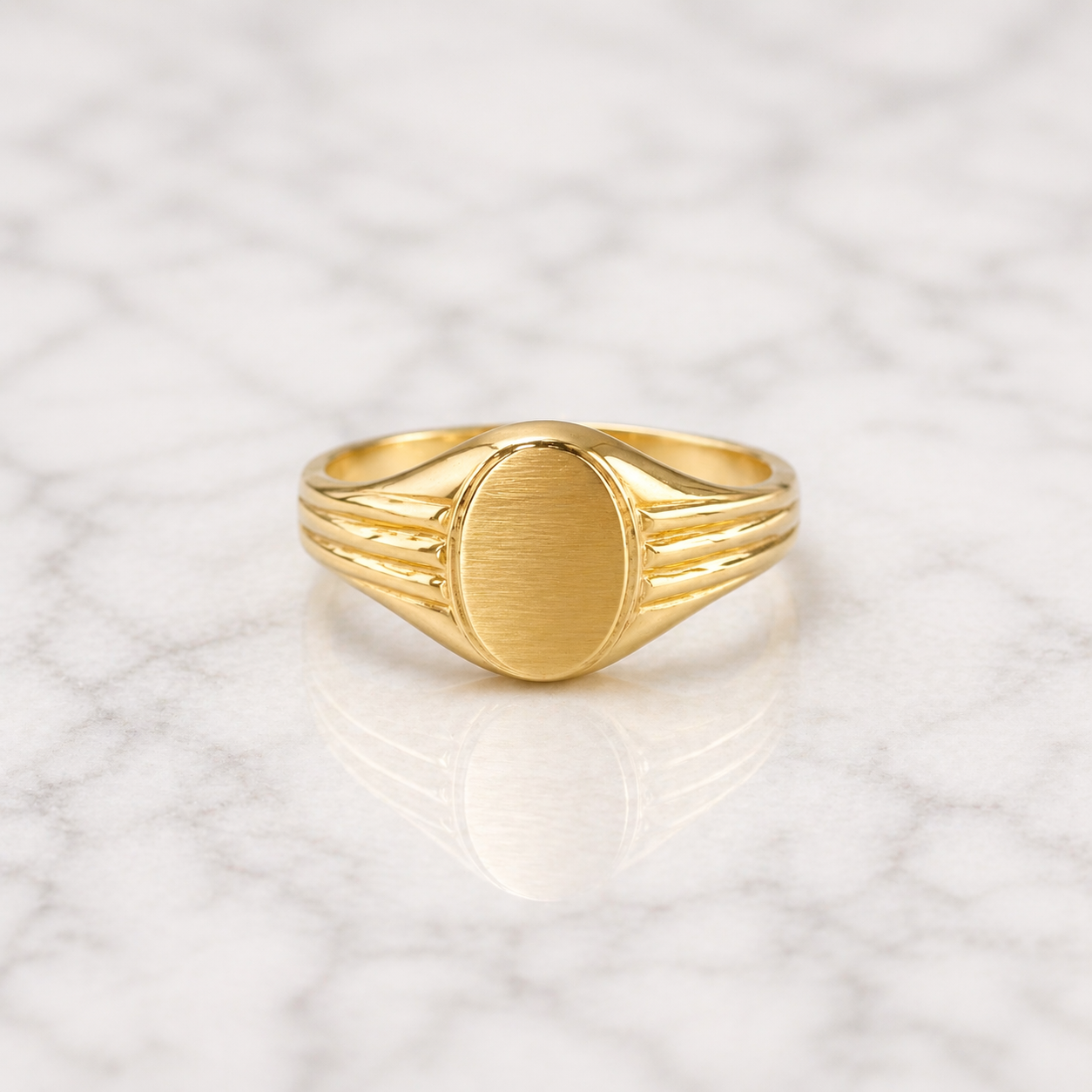 Medium Oval Grooved Detail Signet Ring Unisex 19.2k Portuguese Gold