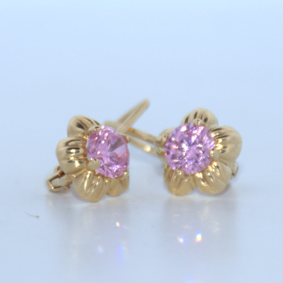 14K Gold | Pink Stone Flower Earrings