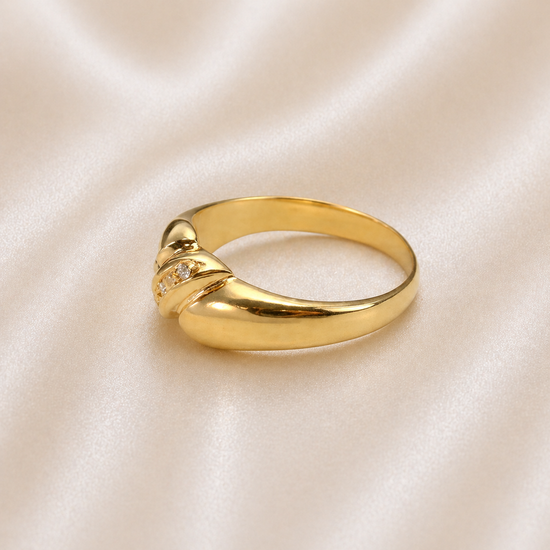 19.2K Portuguese Gold | Vintage CZ Twisted Dome croissant 