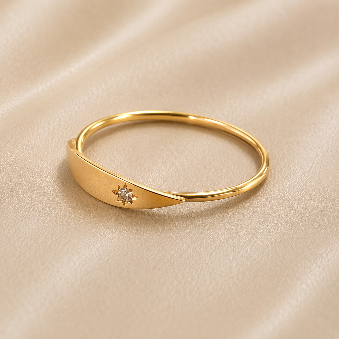 19.2K Portuguese Gold | Celestial CZ Starburst Ring